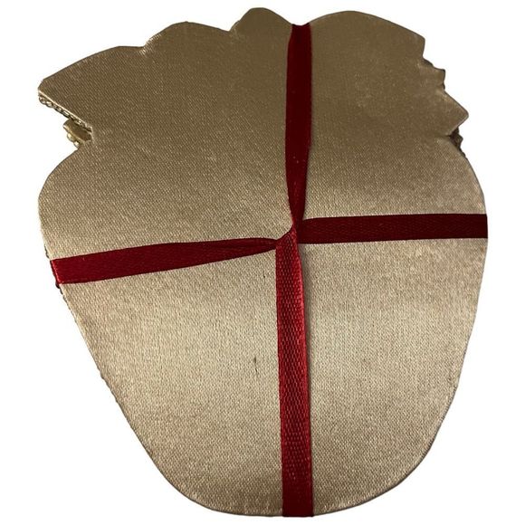 🆕 on cloud 9: Hand Beaded Strawberry Shaped Coaster Set - Picture 7 of 8